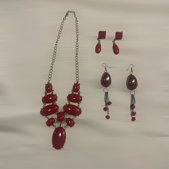 Jewelry Bundle Chunky Necklace Earrings Statement Faux Red Stone Set of 3 - Picture 9 of 9